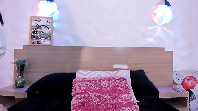 KittyVelve online show from 04/23/26, 01:24