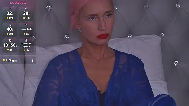 Snapshot of MonicaRice chatting on 04/05/26, 06:31 MonicaRice online show from 04/05/26, 06:31