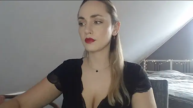 Snapshot of ScarlettSensitive chatting on 06/01/26, 06:24 ScarlettSensitive online show from 06/01/26, 06:24