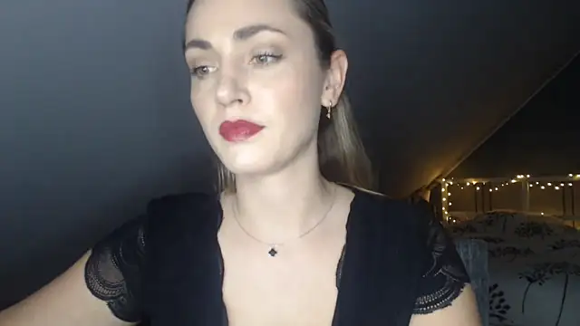 ScarlettSensitive online show from 05/30/26, 02:23
