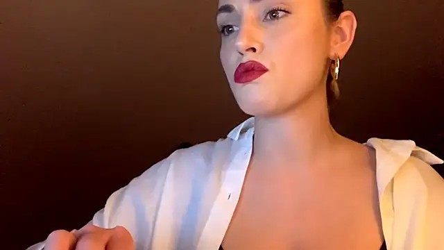 Snapshot of ScarlettSensitive chatting on 04/05/26, 08:15 ScarlettSensitive online show from 04/05/26, 08:15