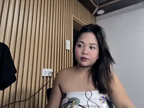  georgiax  online show from 03/25/26, 05:45