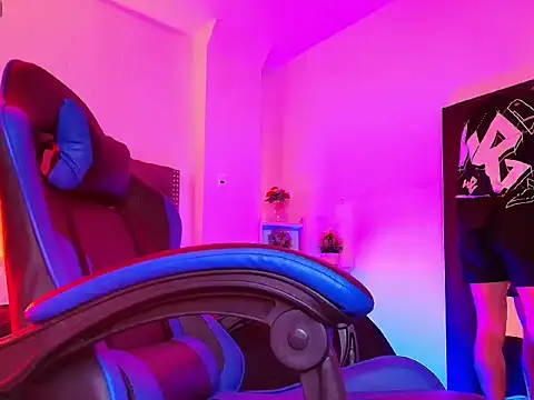 Snapshot of Dallas_Whitee chatting on 04/07/26, 07:26 Dallas Whitee online show from 04/07/26, 07:26