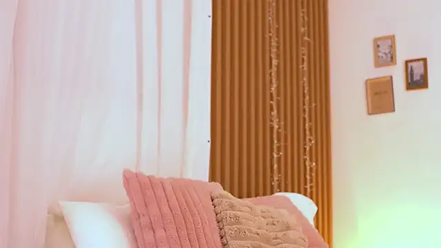 MissClaraJewel online show from 04/14/26, 04:17