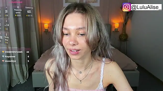 LuluAlis online show from 04/13/26, 01:37