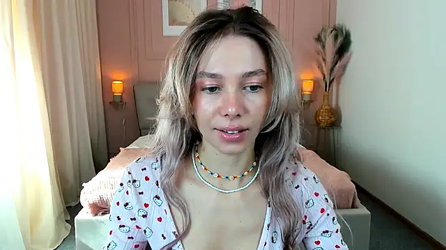 LuluAlis online show from 04/26/26, 12:57