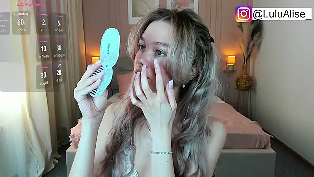 LuluAlis online show from 04/09/26, 01:39