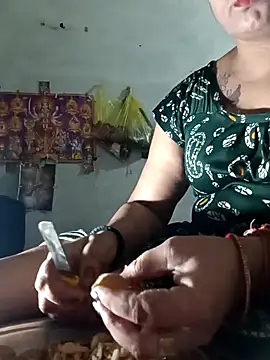 Snapshot of Delhi_Patola chatting on 06/27/26, 05:08 Delhi Patola online show from 06/27/26, 05:08