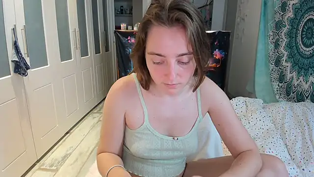 LiaSasha online show from 04/29/26, 08:37