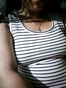 Min-in online show from 06/12/26, 06:49