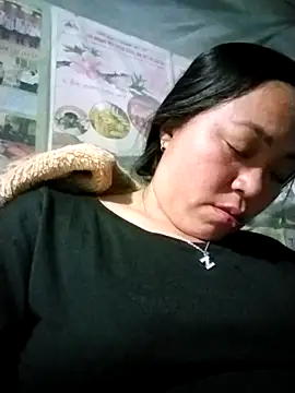 Min-in online show from 04/24/26, 02:19