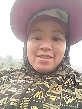 Min-in online show from 04/22/26, 09:05