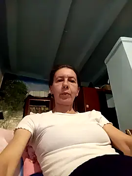 Tania9876 online show from 04/15/26, 06:23