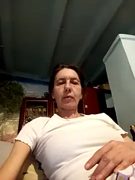 Tania9876 online show from 03/22/26, 06:42