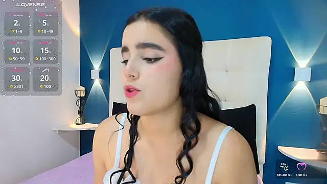 Snapshot of MiaaCarter_ chatting on 05/17/26, 12:27 MiaaCarter online show from 05/17/26, 12:27