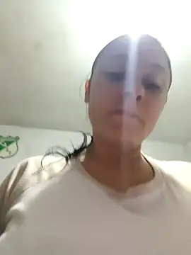 Snapshot of Scarlet_Passion chatting on 04/10/26, 12:06 Scarlet Passion online show from 04/10/26, 12:06