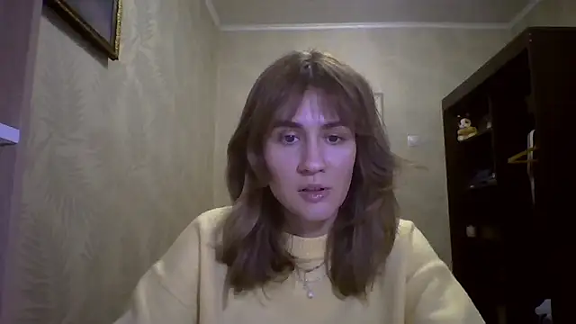 ElenoreHolguin online show from 03/18/26, 06:20