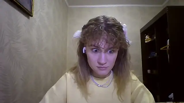 ElenoreHolguin online show from 03/15/26, 03:41