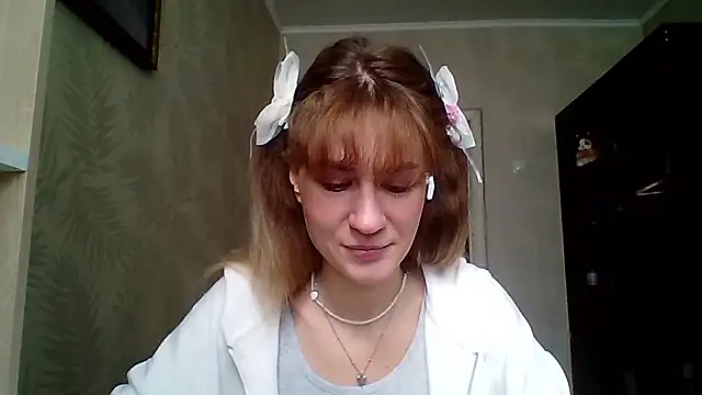 ElenoreHolguin online show from 03/10/26, 09:13