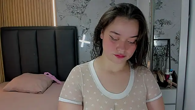Maya johnson2 online show from 06/24/26, 07:44