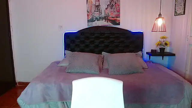 Mylu xx online show from 04/20/26, 01:45