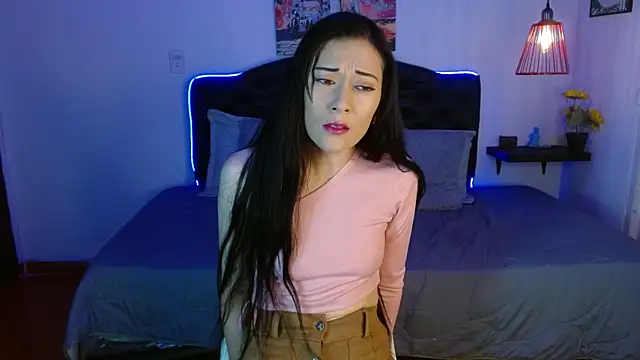 Snapshot of Mylu_xx chatting on 06/02/26, 01:33 Mylu xx online show from 06/02/26, 01:33