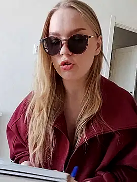 LittleForestELF2 online show from 03/24/26, 08:03