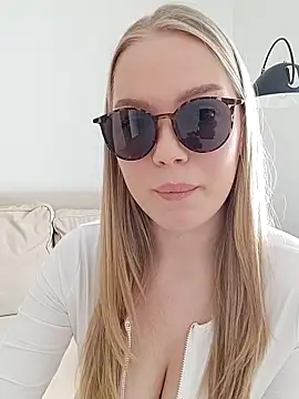 LittleForestELF2 online show from 03/31/26, 05:31