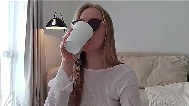 LittleForestELF2 online show from 04/08/26, 07:43