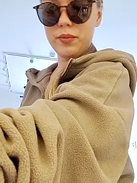 LittleForestELF2 online show from 03/10/26, 10:08