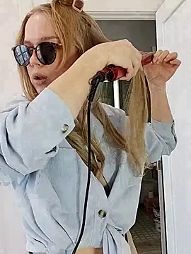 LittleForestELF2 online show from 03/13/26, 12:21