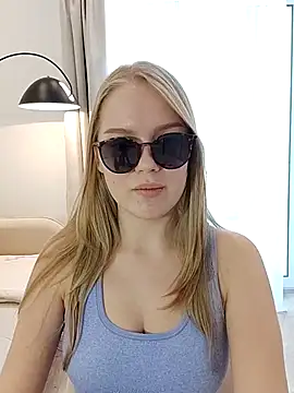 LittleForestELF2 online show from 03/11/26, 11:26