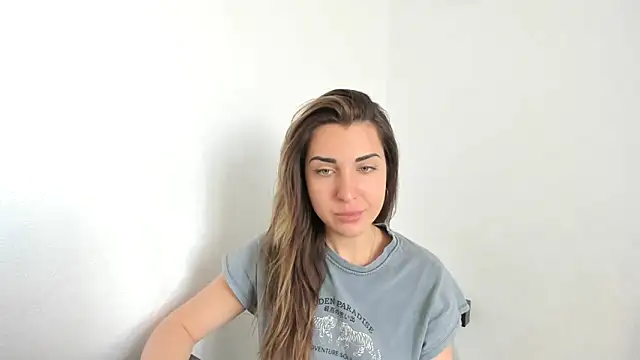 summmmersky1 online show from 04/10/26, 12:34