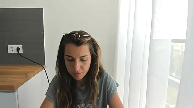 summmmersky1 online show from 07/12/26, 11:33