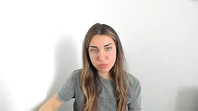 summmmersky1 online show from 03/15/26, 01:51