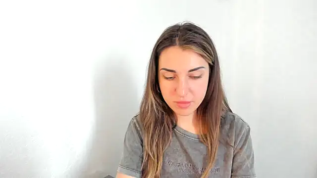 summmmersky1 online show from 03/27/26, 04:08