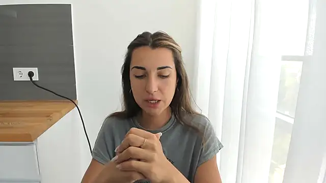 summmmersky1 online show from 07/07/26, 10:52