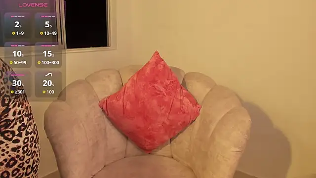 Snapshot of Aishs_bigass chatting on 03/25/26, 06:46 Aishs bigass online show from 03/25/26, 06:46