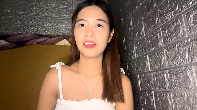 Snapshot of EunaBarretto chatting on 03/19/26, 10:15 EunaBarretto online show from 03/19/26, 10:15