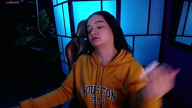 Snapshot of Catalina_soul chatting on 04/02/26, 12:45 Catalina soul online show from 04/02/26, 12:45