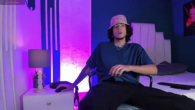 Skinny Mac online show from 05/01/26, 01:27