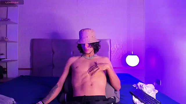 Skinny Mac online show from 06/03/26, 02:33