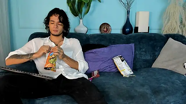 Skinny Mac online show from 04/11/26, 01:04