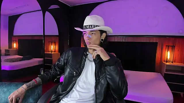 Skinny Mac online show from 03/25/26, 02:16