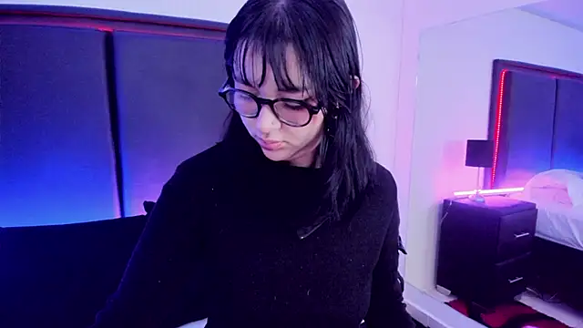 LilithBluum online show from 06/21/26, 12:11