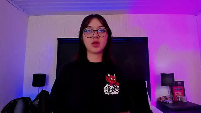 LilithBluum online show from 03/25/26, 11:42