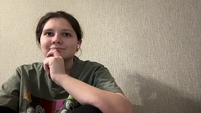 Emmiebutwihu online show from 04/02/26, 09:16
