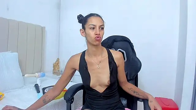Abril Castroo online show from 05/12/26, 12:11