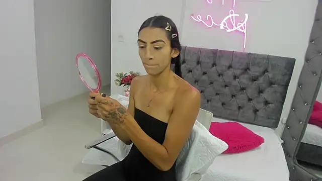 Snapshot of Abril_Castroo chatting on 03/17/26, 12:19 Abril Castroo online show from 03/17/26, 12:19