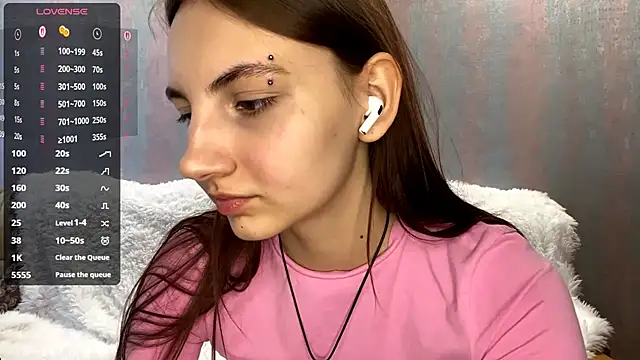 AlisaBloom online show from 04/05/26, 10:11